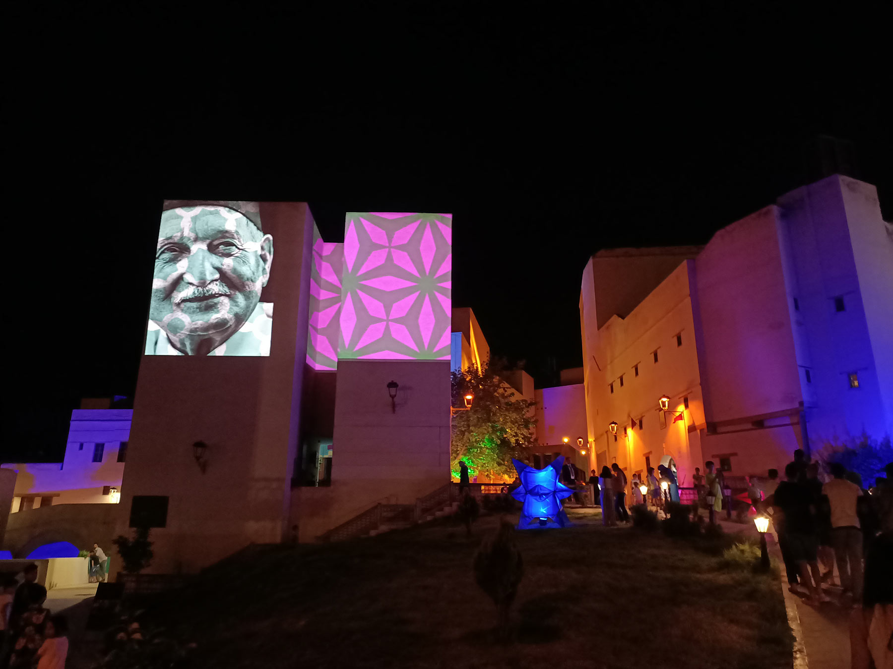 Artisign Biennale by night